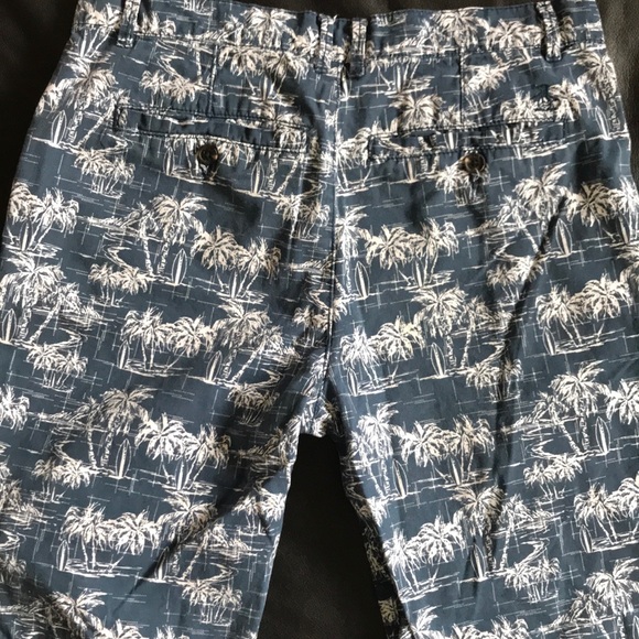 Penguin by Munsingwear Bermuda Shorts 18 - Picture 9 of 11